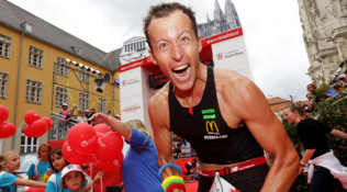 13.08.2017 – Challenge Regensburg in 8:22:59 h als erste Langdistanz gefinisht!
